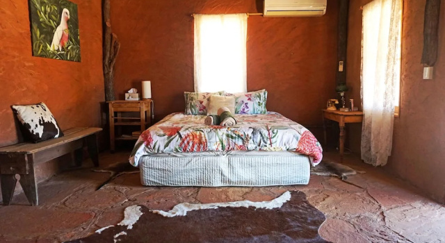 Семейный коттедж с балконом Ooraminna Homestead