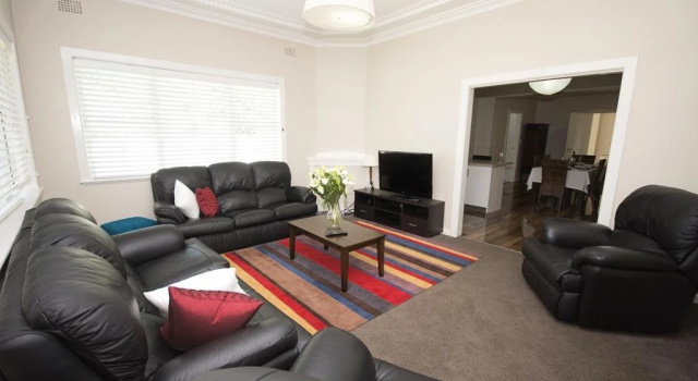 Central Wagga House, Забронировать Отель Отели Riverina 3 звезды, 3*