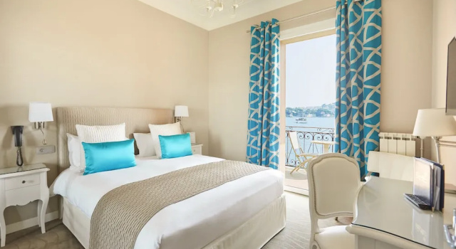 Номер Comfort Welcome Hotel