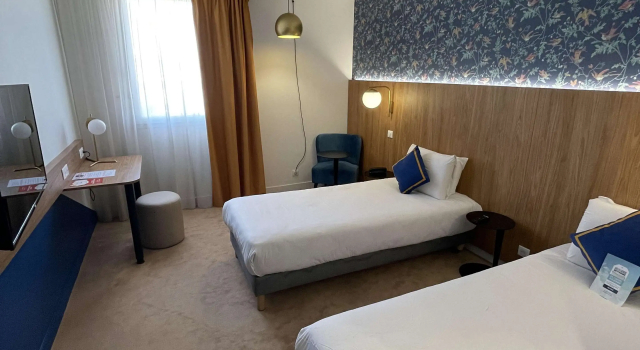 Двухместный номер Standard Kyriad Aix Les Milles - Plan de Campagne