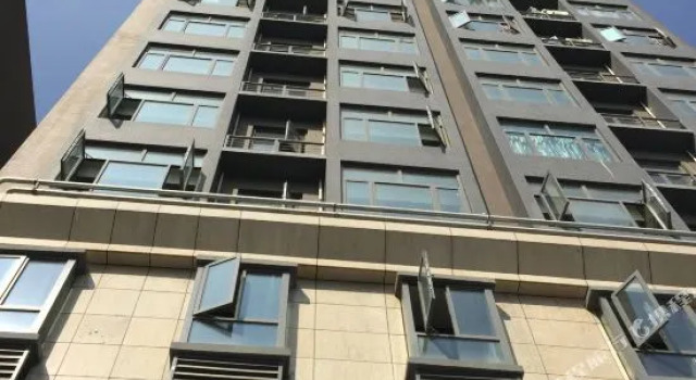Wuhan Fuyuan Star Hotel Apartment (Hankou Railway Station), Забронировать Отель Ухань Хубэй, рядом с Вокзал Ханькоу
