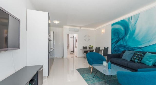 Merima 2 luxury & modern ap. for 7 with a pool, Забронировать Отель Новаля Остров Паг