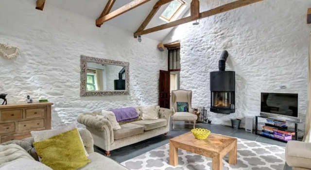 Bright Holiday Home in Saint Kew With Fireplace, Book Hotel Cornwall hoteller med parkering, Parkering