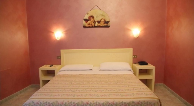Трёхместный номер Economy Hotel PRINCIPE AMEDEO