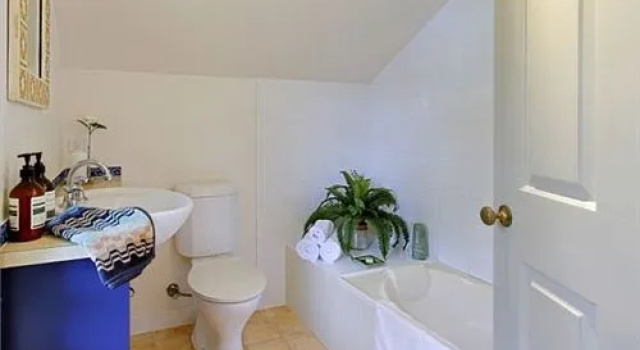 Saltwater Cottage Byron Bay, Забронировать Дом для отпуска Отели Tweed Coast с парковкой, Парковка