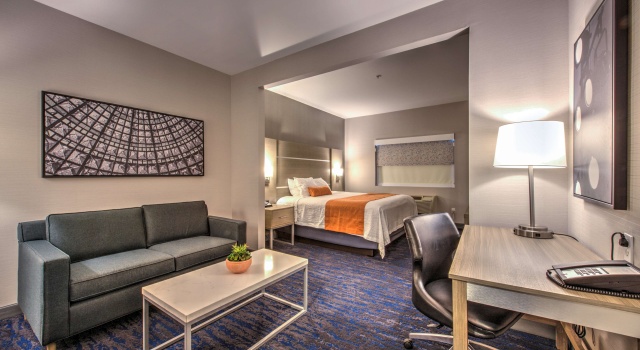 Двухместный номер Standard Best Western Plus Media Center Inn & Suites