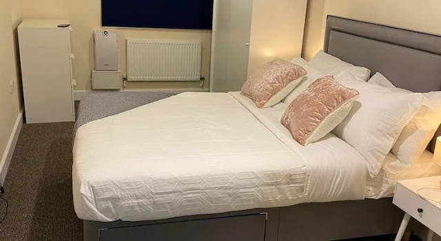 Апартаменты Stunning 2-bed Apartment in London