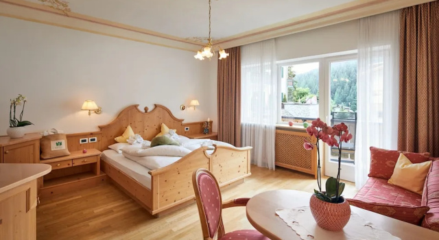 Двухместный номер Superior с балконом Dolomites Wellness Hotel Savoy