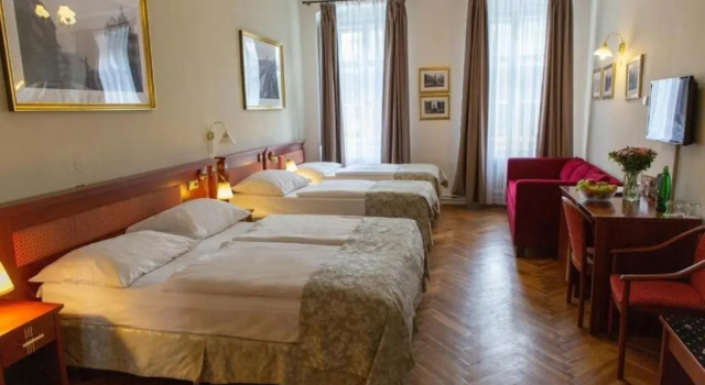 Четырёхместный номер Standard Wenceslas Square Hotel - Czech Leading Hotels