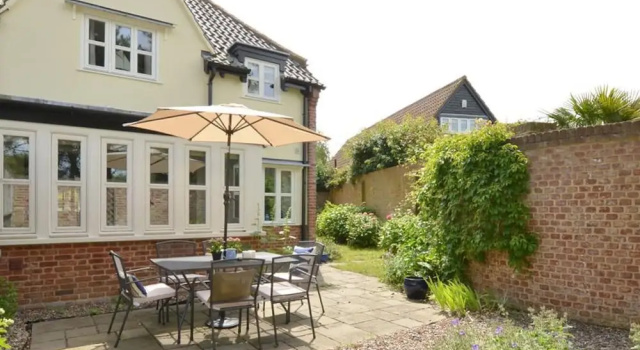 Restful Holiday Home in Aldeburgh With Garden