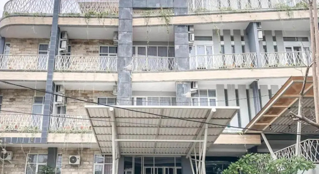 De Malang Sweet Homestay Syariah Mitra RedDoorz, Брондау Қонақ үй Malang East Java