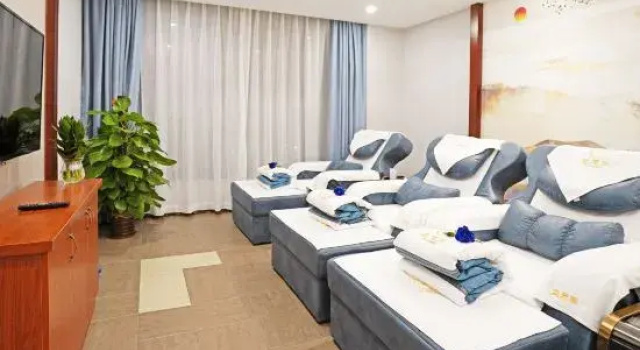 Sovereign Garden, Rezerwuj Hotel Hotele w Beihai z Basenem, Basen
