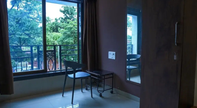 Четырёхместный номер Superior с балконом и с видом на город Hotel Royal Usi