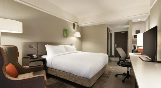 Двухместный номер Hilton Garden Inn Calgary Downtown