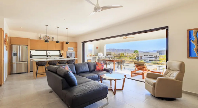 Номер Premier Cerritos Surf Residences