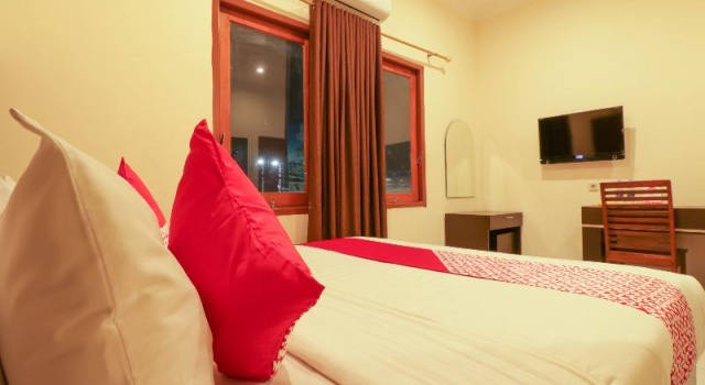 Двухместный номер Standard OYO 1117 New Garuda Hotel