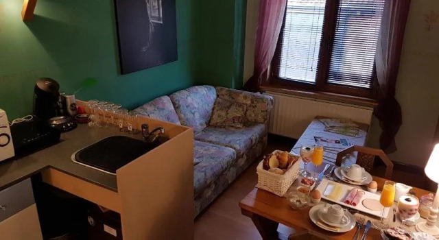 B&B Country HeART, Забронировать Отель «постель и завтрак» Синт-Лаурейнс Meetjesland