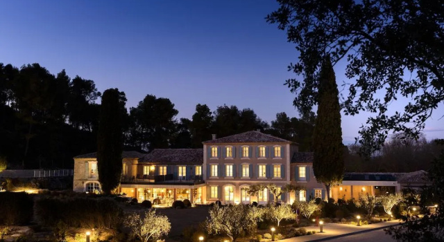Domaine de Valmouriane, Забронировать Отель Отели Сен-Реми-де-Прованса с завтраком, Завтраки