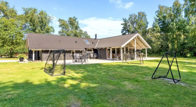 "Maruan" - 700m from the sea in Lolland, Falster and Mon, Забронировать Отель Идеструп Фальстер