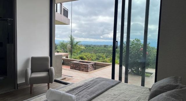 Коттедж Chalet con piscina infinity y vistas 180