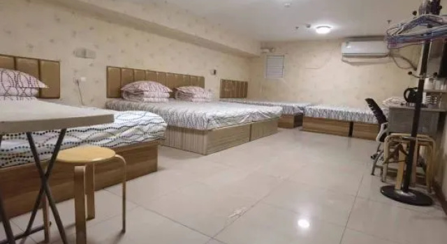 Кровать в общем номере (мужской номер) YTbowenlvshe