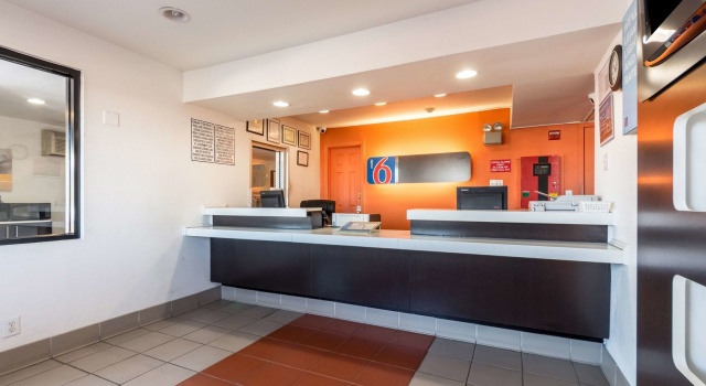 Motel 6 Garland, TX - Dallas, 예약 모텔 갈랜드 Dallas - Fort Worth Metropolitan Area
