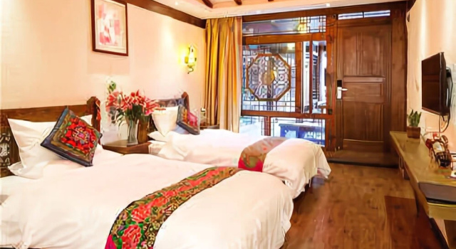 Sanyuetian Inn, Забронировать Отель Лицзян Юньнань