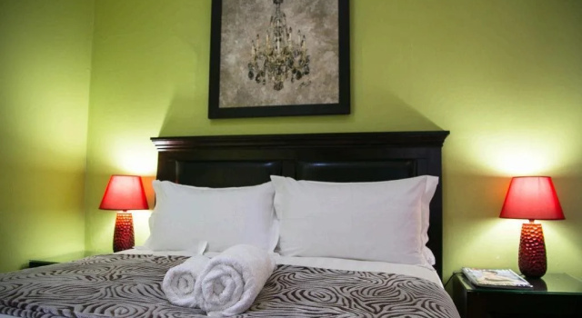 Guesthouse@Mbalistar, Reservar Hotel Queenstown Eastern Cape