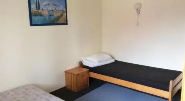 Robinson Apartmanház, Забронировать Отель Отели Боршод-Абауй-Земплен с парковкой, Парковка