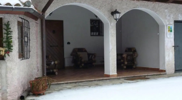 B&B Four Winds