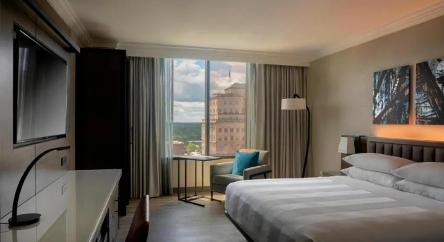 Двухместный номер Standard с видом на город Winston-Salem Marriott
