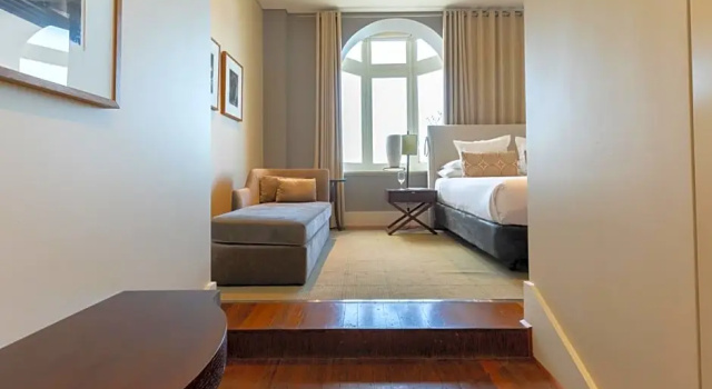 Номер Deluxe Hotel Lindrum Melbourne MGallery by Sofitel