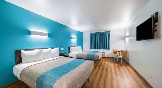 Четырёхместный номер Deluxe Motel 6-Decatur, TX
