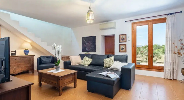 Can Sua in Mallorca With 4 Bedrooms and 2 Bathrooms, Забронировать Вилла Арта Майорка