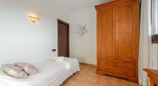 Семейная вилла с балконом Casa en Ibiza - vistas Dalt Vila