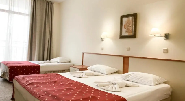 Семейный номер Standard с балконом StayFlex by Helios - Kids Slide - Pools - AC in the rooms - EV station