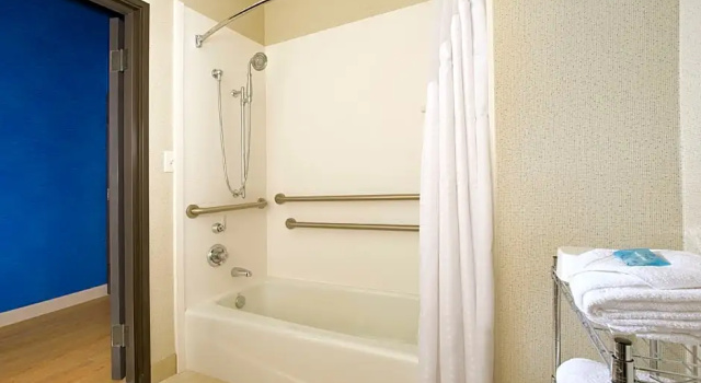 Люкс c 1 комнатой Best Western Charlottesville Airport Inn & Suites