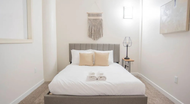 3BR CozySuites at The Block, Забронировать Апарт-отель Апарт-отели Большого Чикаго, Апарт-отель