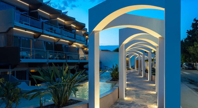 Номер Comfort с видом на бассейн Kolymbia Bay Art Boutique Hotel - Adults Only