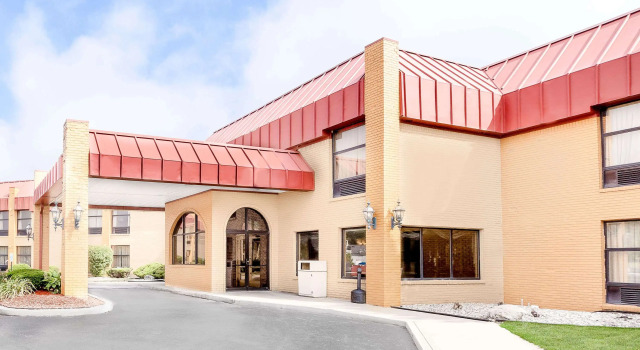 Days Inn and Suites Kalamazoo, Đặt Khách sạn Kalamazoo Michigan