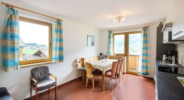 Апартаменты Scenic Apartment in Tirol With Garden