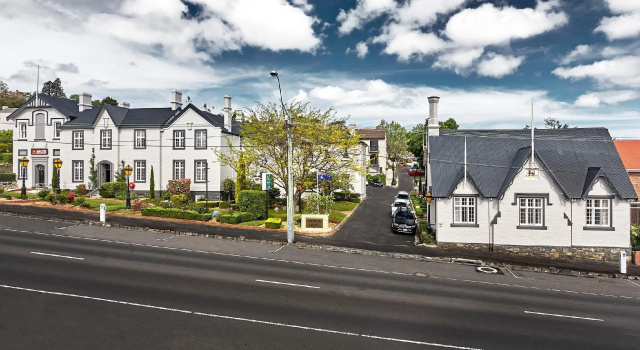 Четырёхместный номер Standard Quality Hotel Colonial Launceston