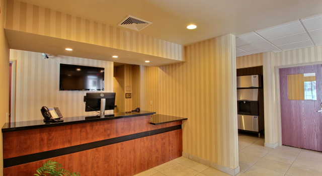 Cobblestone Inn & Suites - Brillion, Varaa Hotelli Wisconsin hotellit, joissa on aamiainen, Aamiainen