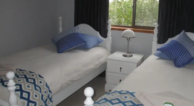 Семейный номер Standard с 3 комнатами с видом на озеро Harbour Lights Holiday Units
