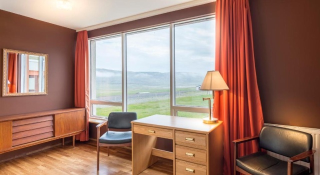 Hotel Latrabjarg, Забронировать Отель Отели Брейдавик с парковкой, Парковка