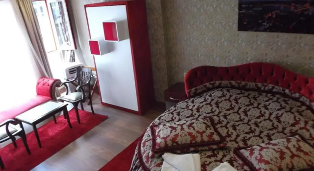 Divan Palace, Забронировать Отель Бакыркёй Стамбул, рядом с Торговый центр Карусель