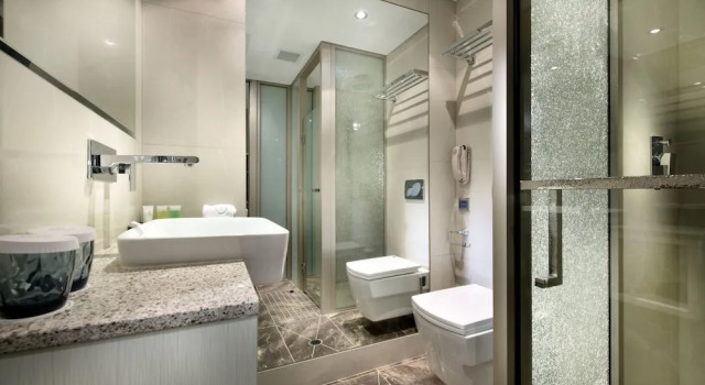 Трёхместный семейный номер Standard Swan River Hotel