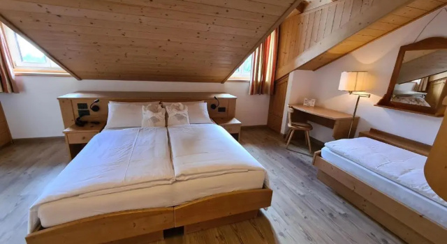 Четырёхместный номер Standard Hotel Piedibosco