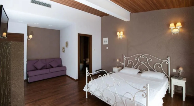Polys Guest House, Book Guesthouse Pieria Hotels with a Parking, Parking