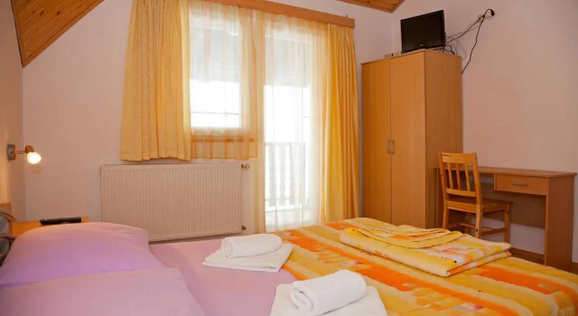 Apartman & Sobe Orhideja, Забронировать Апартаменты/квартира Смолянац Lika Region